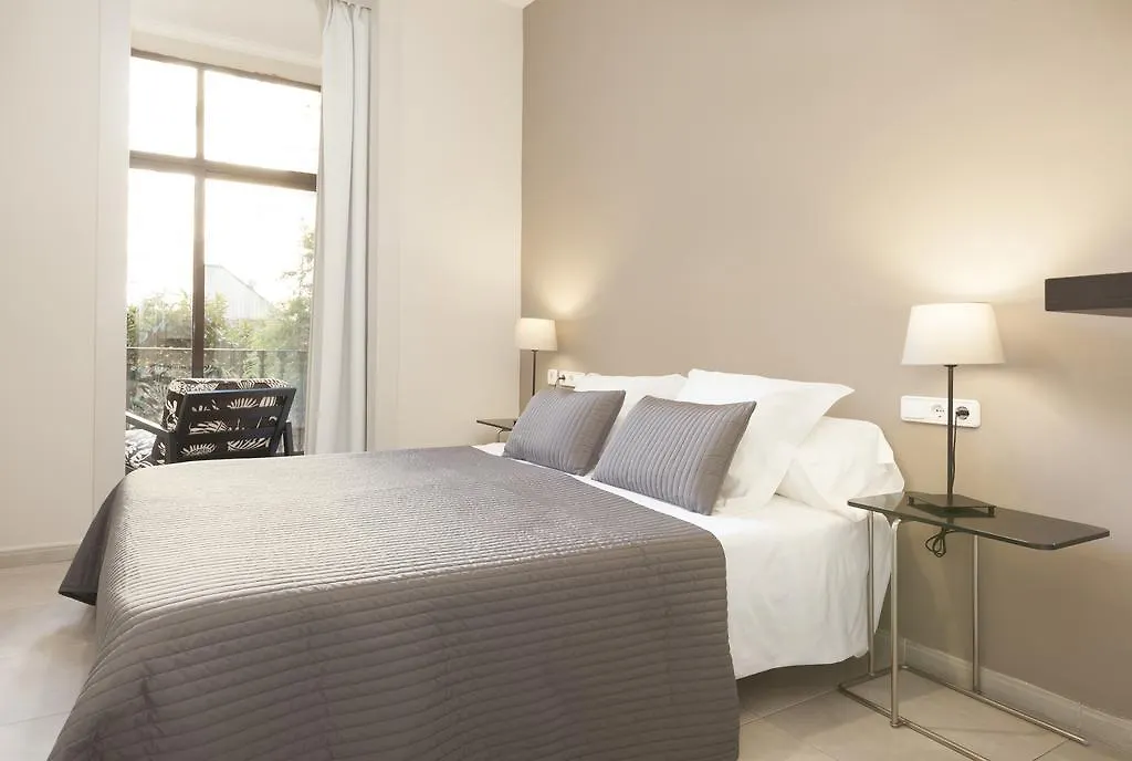Easysleep Gaudi Terrace Apartment Barcelona Spain