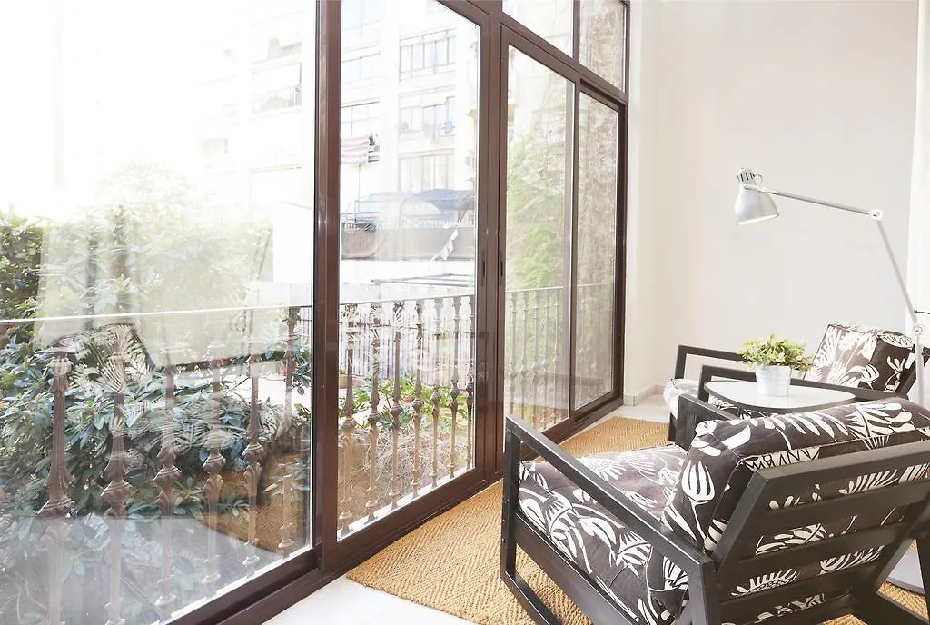 Easysleep Gaudi Terrace Apartment Barcelona